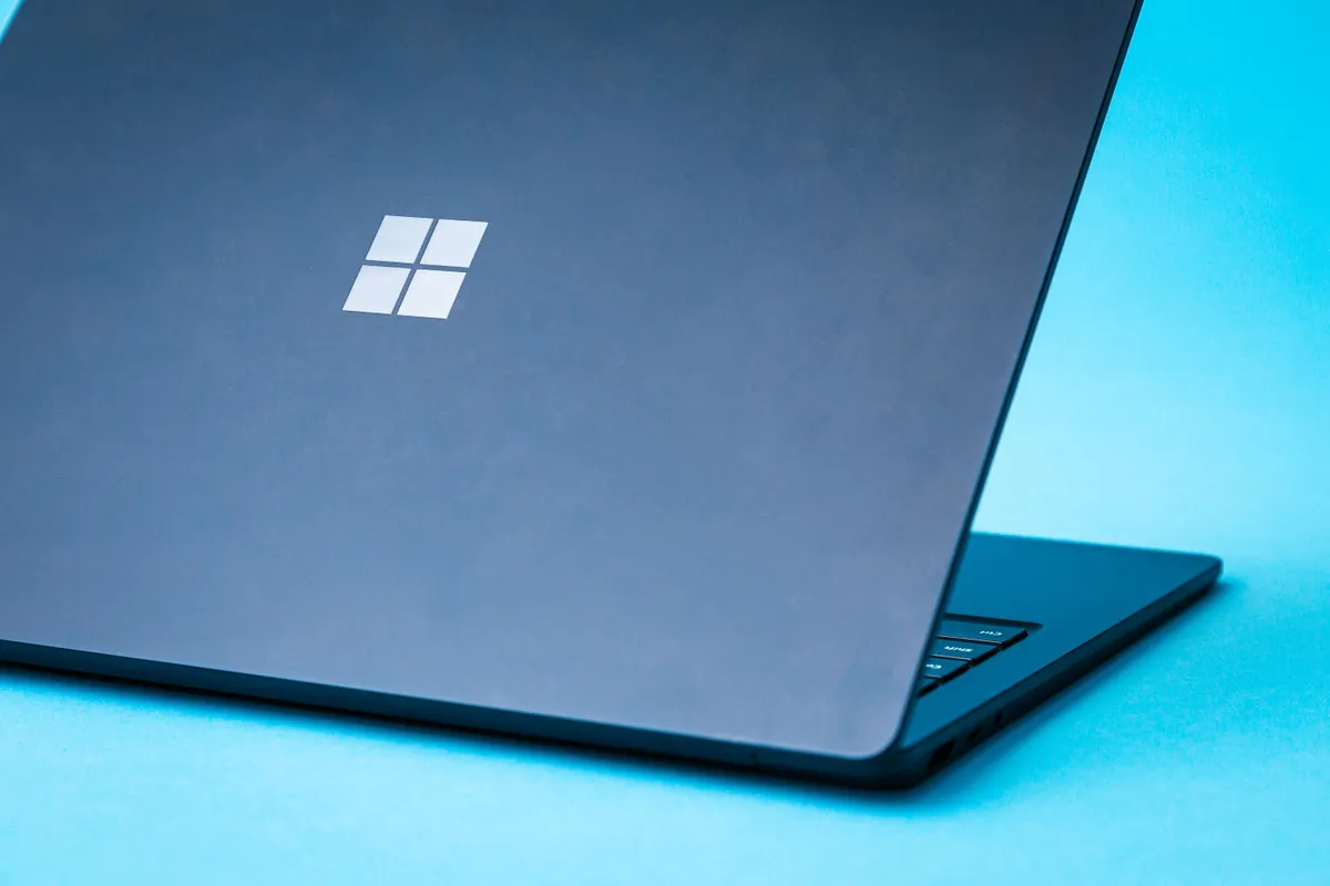  بهترین لپ تاپ برای طراحی وب :Microsoft Surface Laptop 3