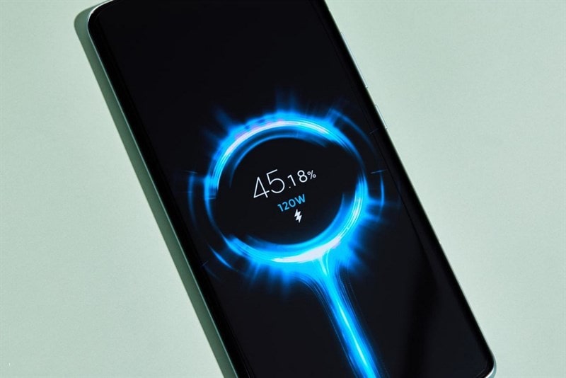 بهترین گوشی ها با قابلیت شارژ سریع: شیائومی 12 پرو