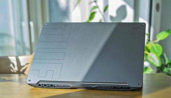 ایسوس TUF GAMING F15 FX506HC: لپ تاپ ارزان برای کارهای گرافیکی