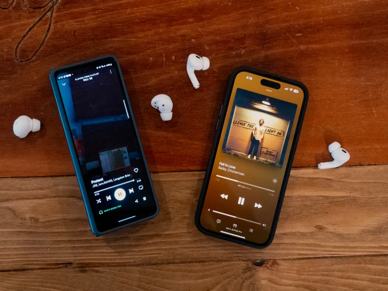 مقایسه گلکسی بادز پرو ۲ با ایرپاد پرو۲؛ لیگ برتر با بازیکنان حرفه ای تیم حریف!