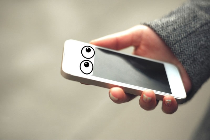 شنود تلفن همراه؛ علائم شنود گوشی موبایل + راه های جلوگیری از آن