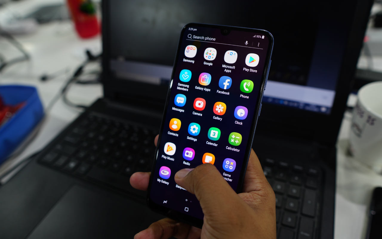 مقایسه سامسونگ m30 با هواوی y9s