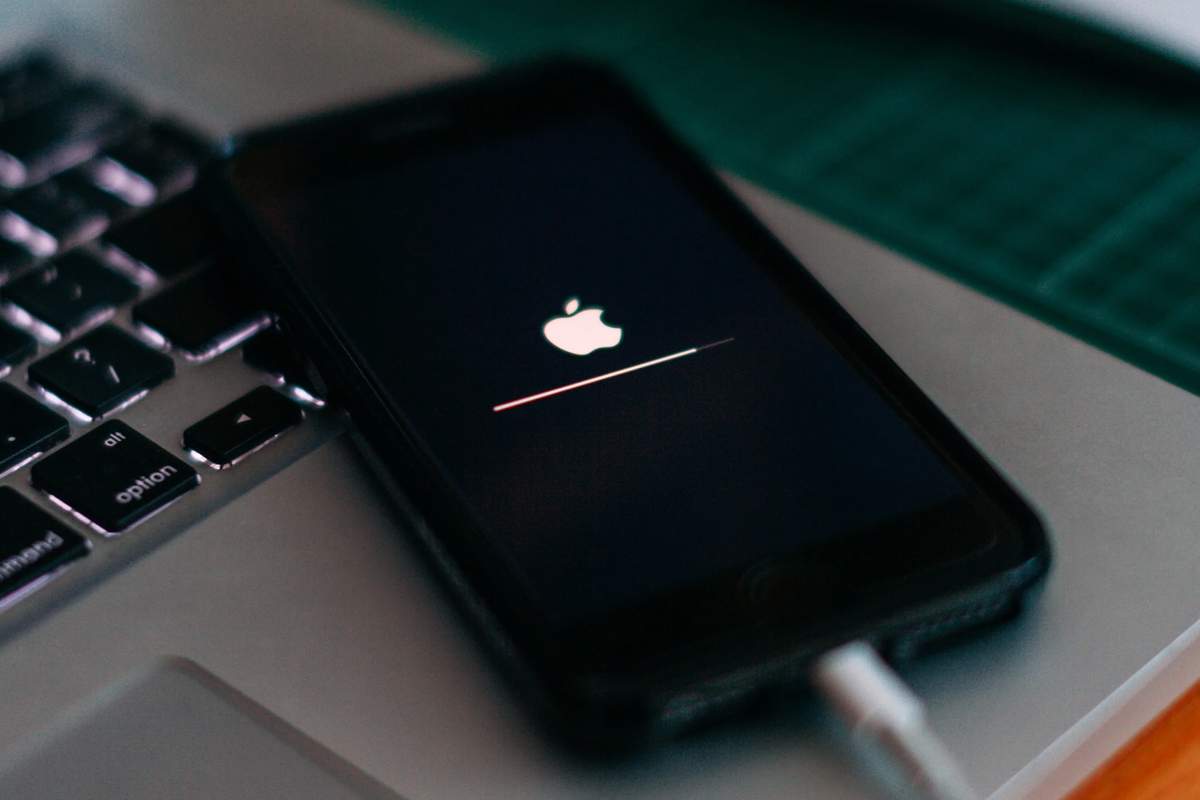 ریست فکتوری آیفون؛ بازگشت به تنظیمات کارخانه گوشی اپل