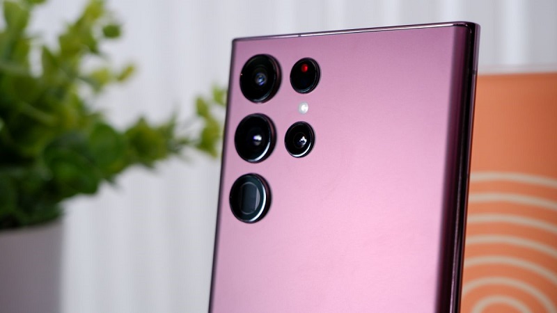 دوربین گوشی S22 Ultra؛ بررسی تنظیمات و کیفیت عکس های گرفته شده