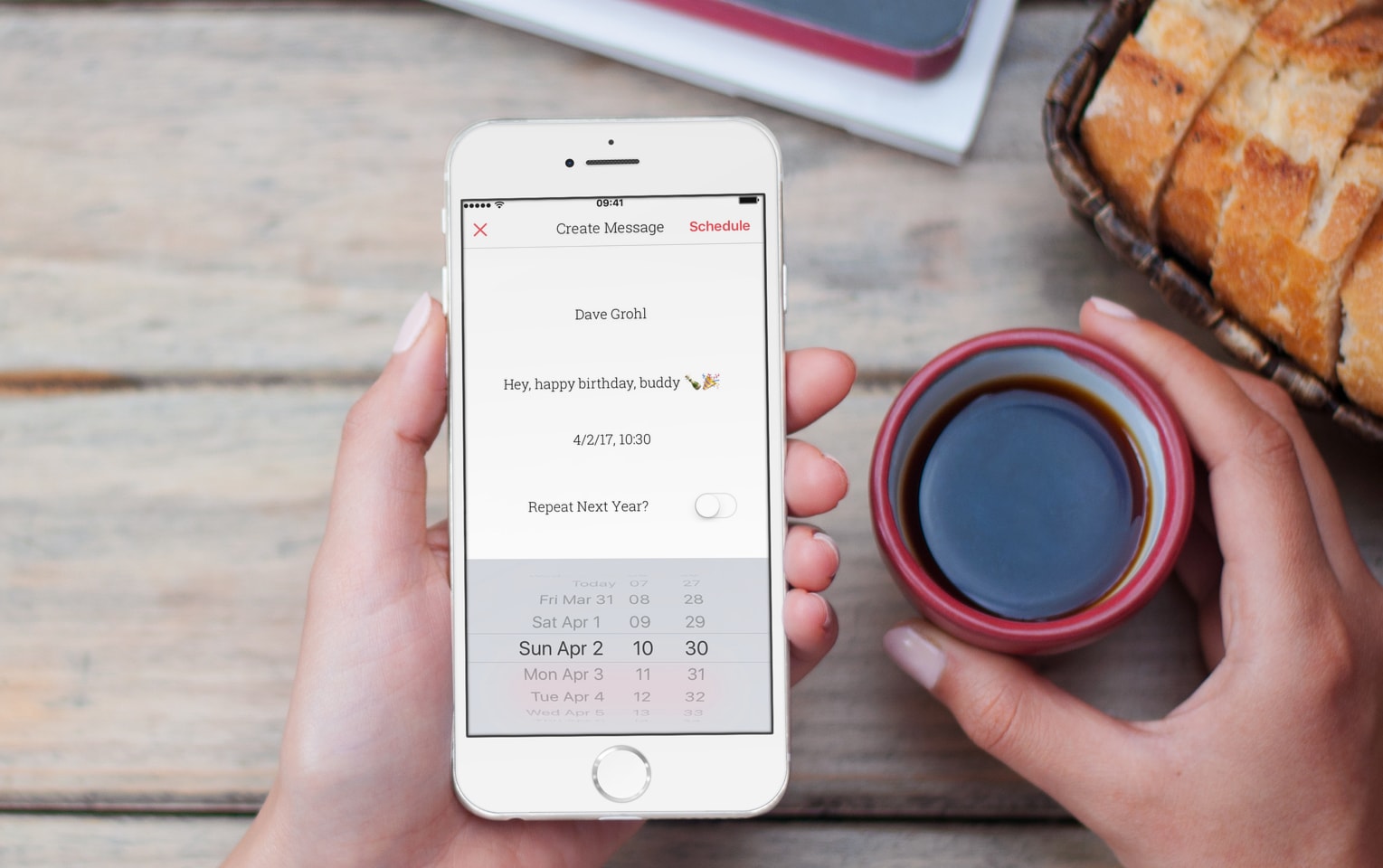 اس ام اس زمانبندی شده در آیفون