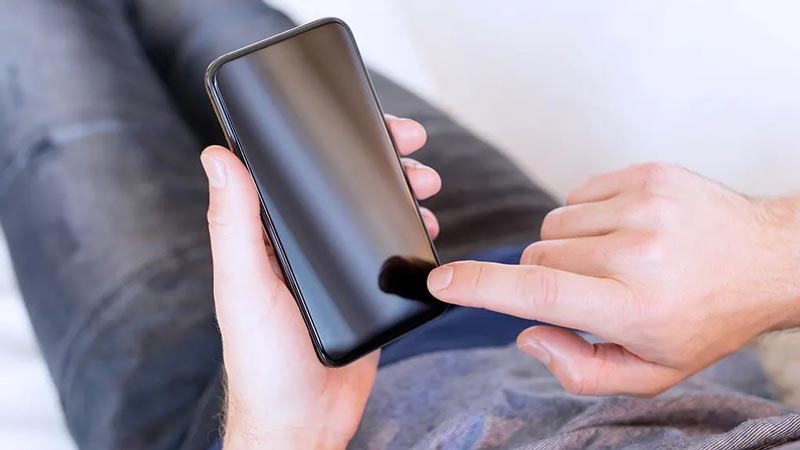 روشن نشدن گوشی؛ علت روشن نشدن ایفون و سامسونگ و شیائومی و هواوی