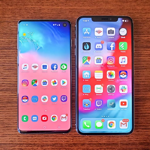 مقایسه گوشی سامسونگ s10 با آیفون xs max