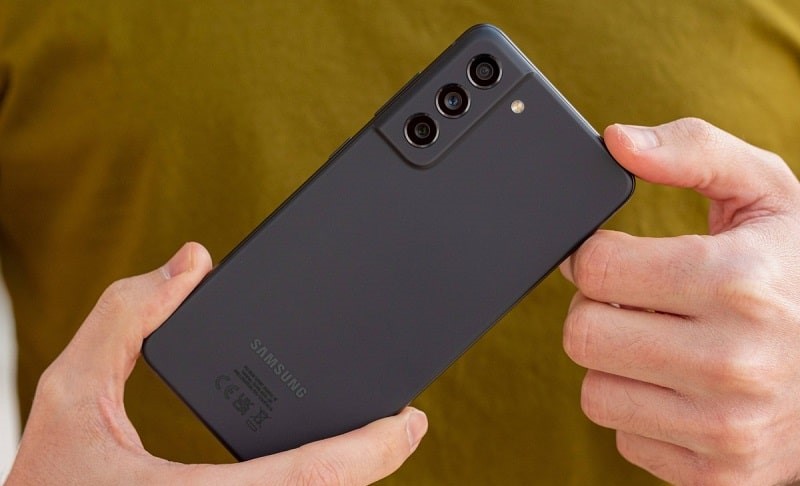 دوربین گوشی S21 FE؛ بررسی تنظیمات و کیفیت عکس های گرفته شده