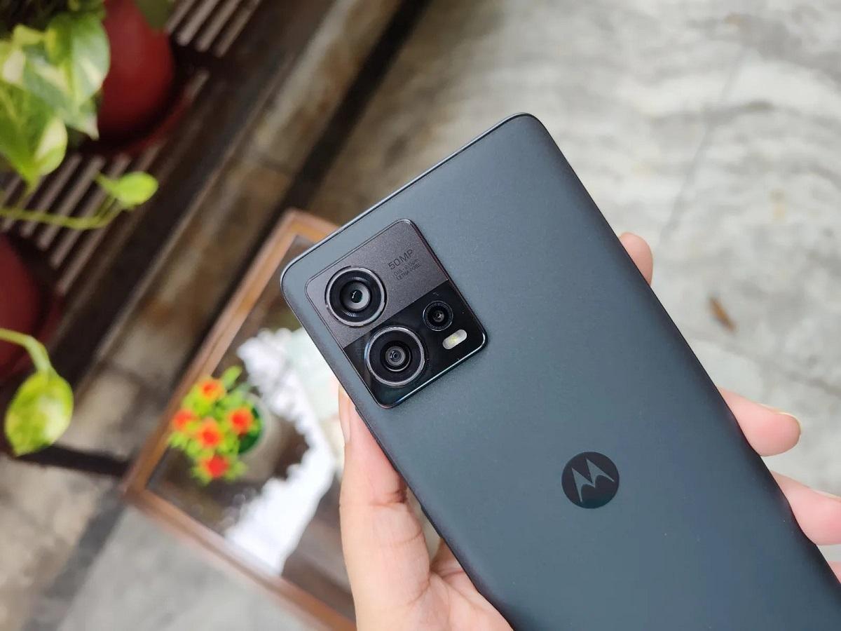 سه‌تفنگدار و دارتانیان؛ دوربین گوشی موتورولا اج 30 فیوژن