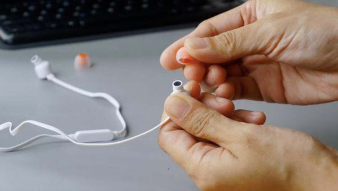 بهترین روش برای تمیز کردن هدفون و هدفون